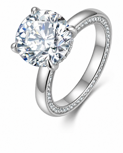 eaby Cross-border E-commerce S925 Sterling Silver Moissanite Ring, Bohemian Democratic Style 18K Gold Light Luxury Wedding Ring on a pure white background