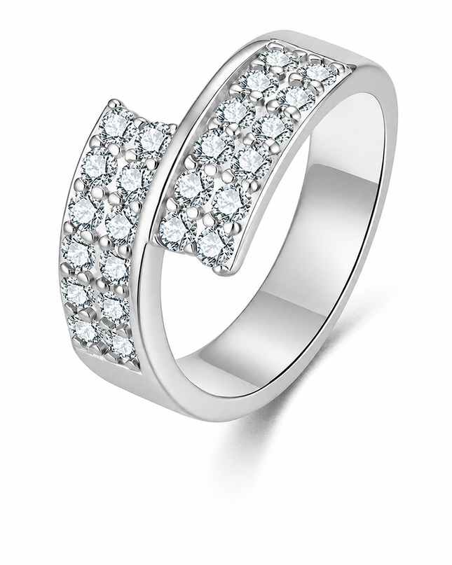 Jewelry wholesale S925 pure silver moissanite ring, closed-loop double-row full-set ring, color-resistant, cross-border bracelet for women on a pure white background