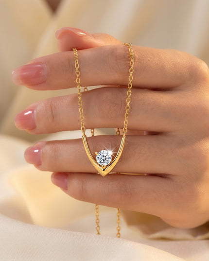 Vela Moissanite V Pendant Necklace