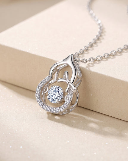 Luna Moissanite Crescent Moon Necklace