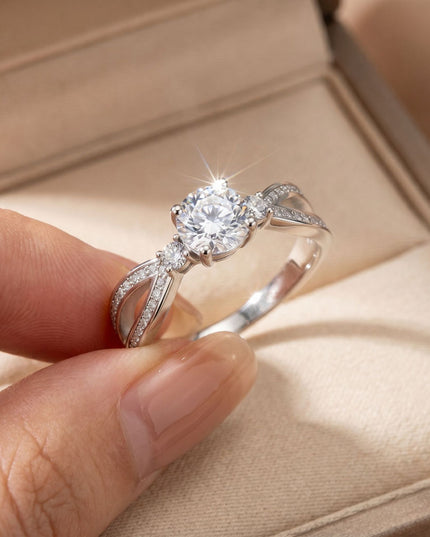 Cross-border 520 Valentine's Day gift, ultra-shiny moissanite ring, Chinese style high-end pure silver gold-plated middle finger wedding ring